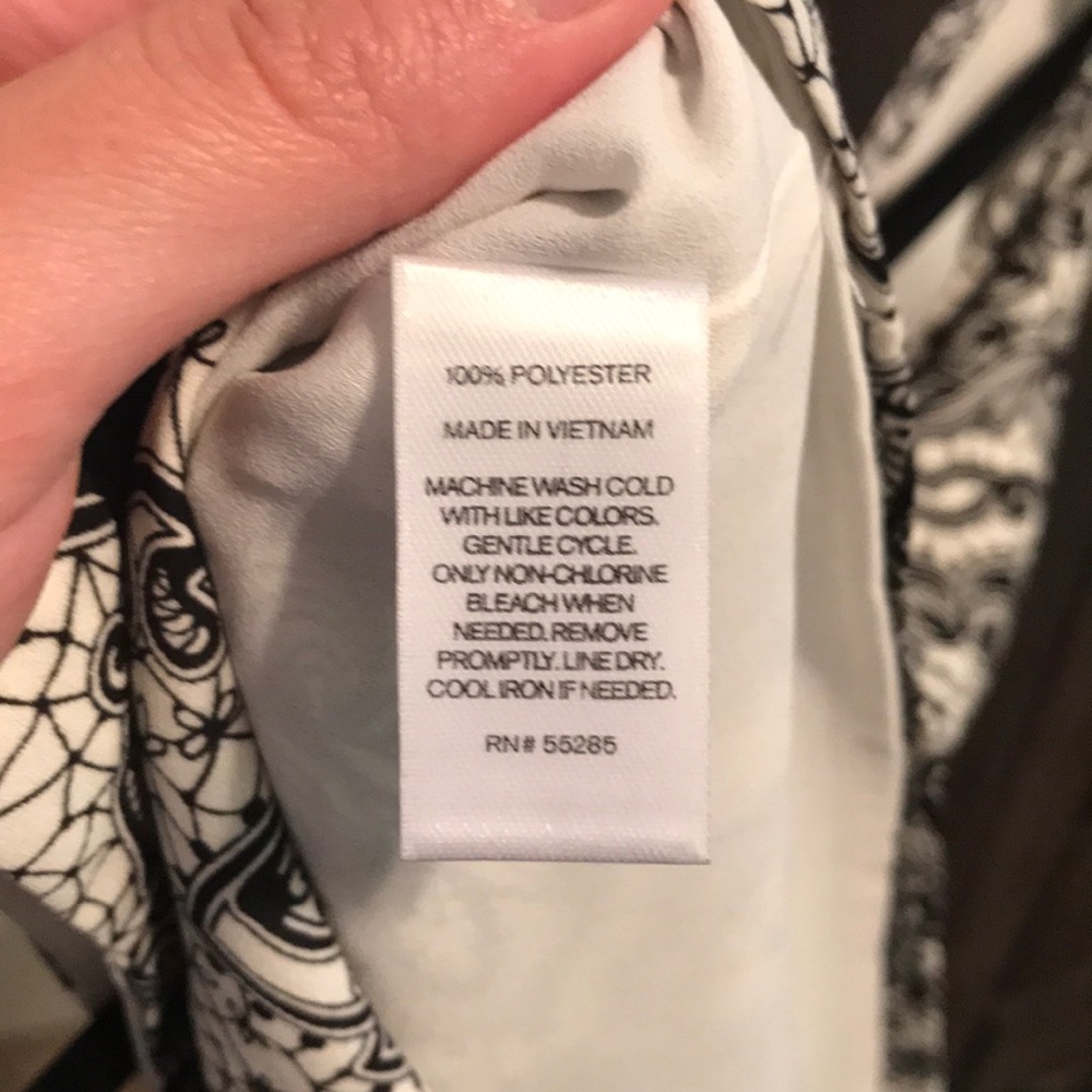Express Cross-Cross Back Tank Top - Picture 5 of 5